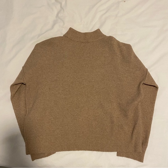 Mock neck sweater - Picture 2 of 3